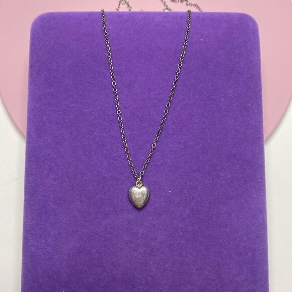 Jewelry - 💛 Antique Sterling Silver Puffy Mini Heart Necklace
